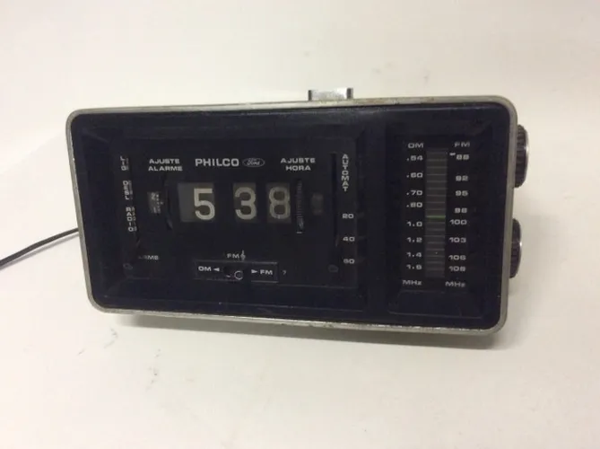 Rádio relógio antigo Philco Ford