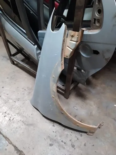 para lama lado direito original fiat strada fiat palio way
