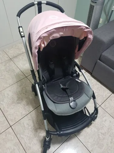 Carrinho Bugaboo Bee3 ótimo estado capota rosa