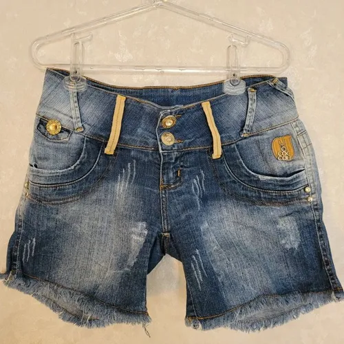 Shorts jens feminino marca Cacau