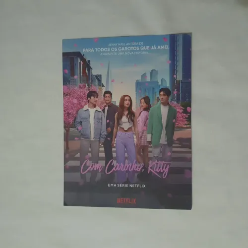 Poster Com Carinho, Kitty - Netflix Tudum