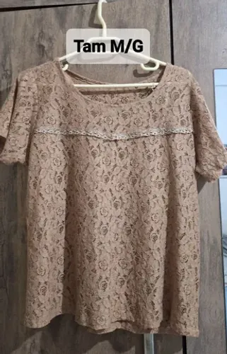 Blusas estampas variadas pouco uso 