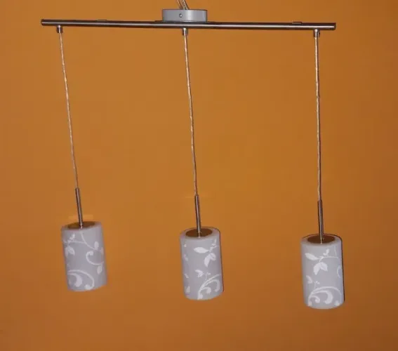 Luminária com 3 pendentes de vidro - barra de aço inox