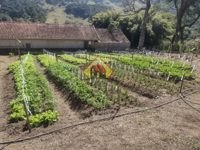 Terreno em excelente Localização com Vistas para a Pedra do Baú, em São Bento do Sapucai