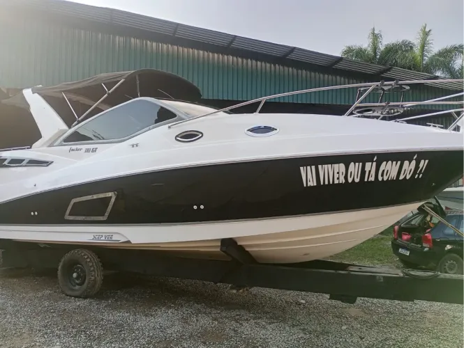 Lancha Focker 310gt ano 2013