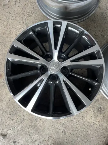 Roda Corolla aro 16 Original.