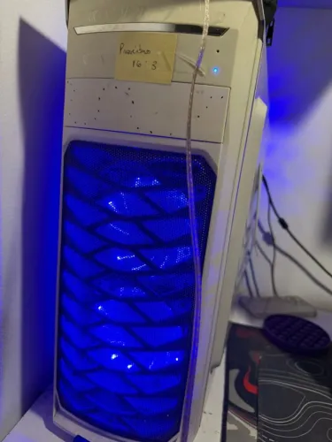 PC Gamer com periféricos + monitor 240Hz