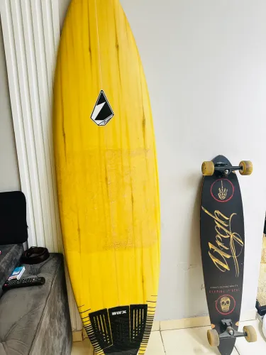 Prancha de Surf 6?8 - Feita sob medida / Pouco usada