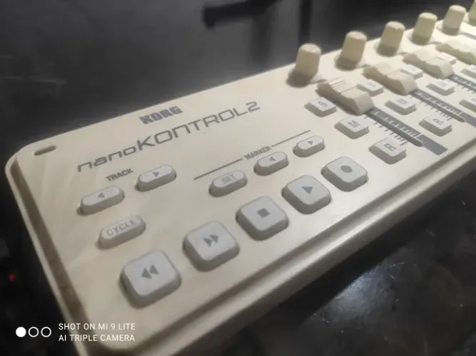 KORG NANOKONTROL 2 - CONTROLADOR MIDI