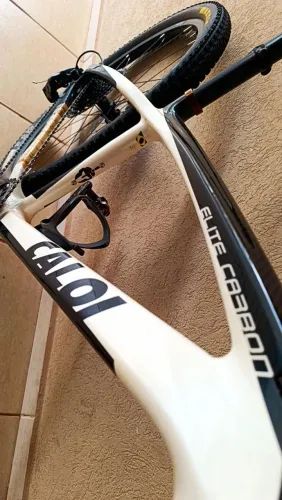 Caloi Elite Carbon 17 Seminova 