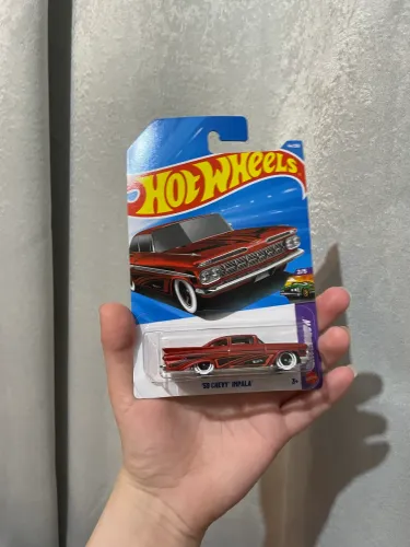 HOTWHEELS 59 IMPALA