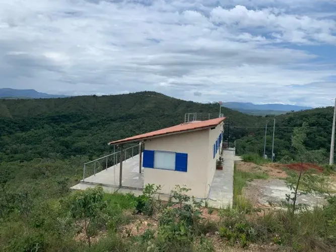 Terreno de 37h com casa, nascente, Rio Cipo passando nos fundos, Serra do Cipo.
