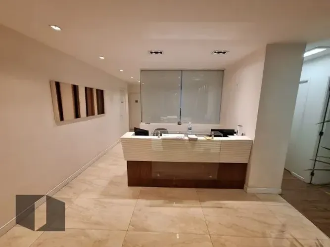 Sala comercial em Centro