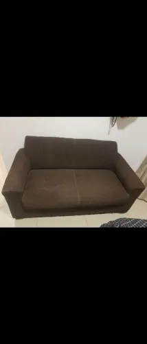 Vende-se um sofá três lugares