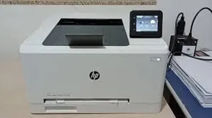 Impressora HP Color LaserJet Pro M252dw Duplex 