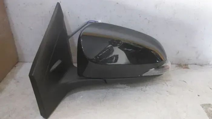 Retrovisor Toyota Yaris Le C/pisca Retrátil