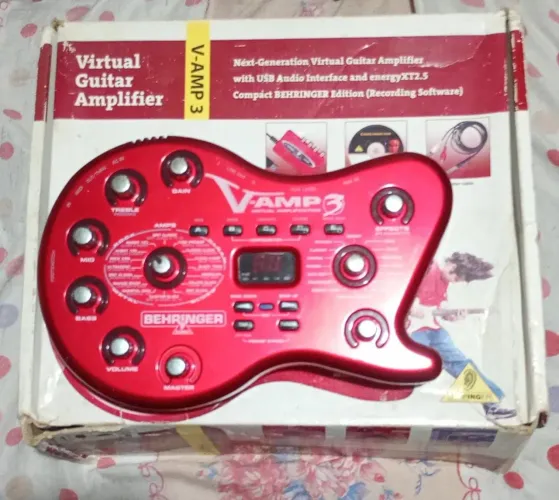 Amplificador de Guitarra Virtual Behringer V-AMP 3