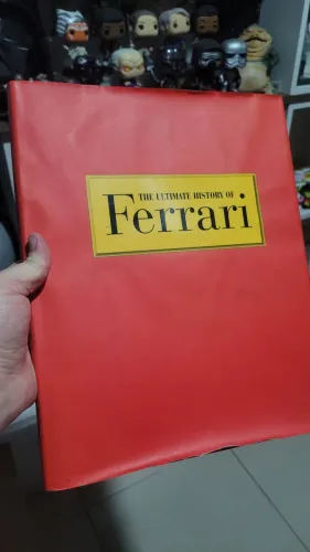 Livro: The Ultimate History of Ferrari