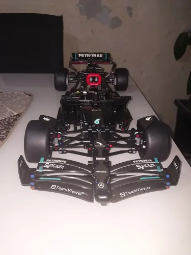 F1 de lego já montado
