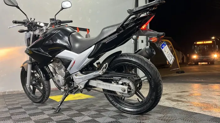 Fazer 250 2012 preta