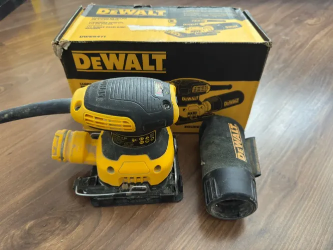 Lixadeira Dewalt