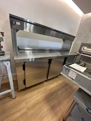 Balcão de serviço c/ condimentadora dupla 1.90M inox