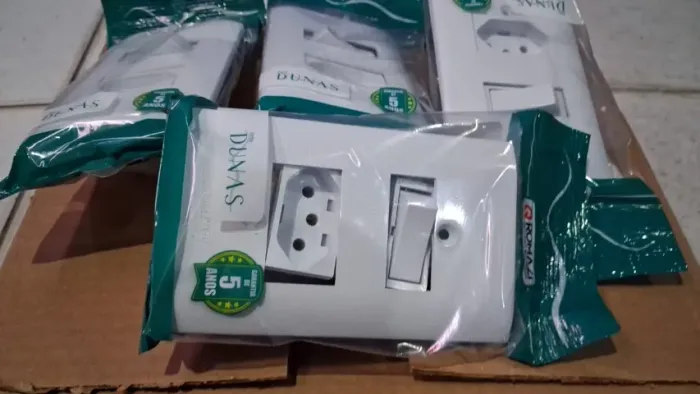 vendo tomadas 1+1 romazi