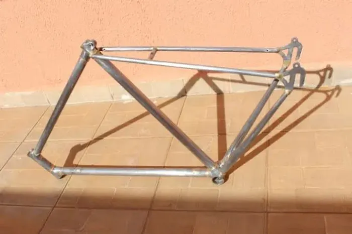 2 Quadro de bicicleta speed Caloi, garfo, Guidon e canote de alumínio 