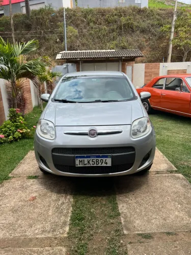 Fiat Palio Attractive 1.0 EVO Fire Flex 8V 5P 2013