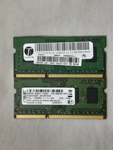 Duas Memórias RAM DDR3 de 2GB (4GB Total)