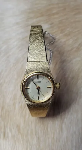 Relógio Citizen Quartz Feminino