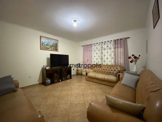 Sobrado com 3 dormitórios à venda, 224 m² por R$ 1.000.000,00 - Parque Jaçatuba - Santo An