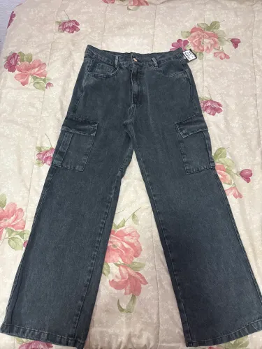 Calça cargo preta, TAM 44