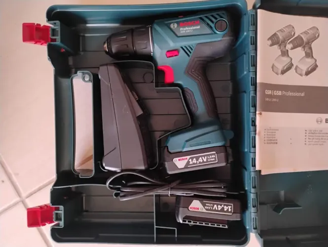 Furadeira/Parafusadeira Bosch GSR 140-LI