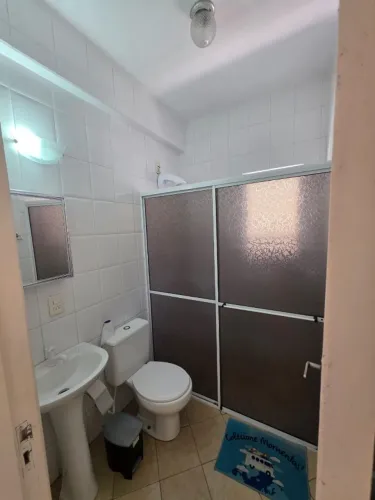 Alugo Kitnet para moças (1pessoa)