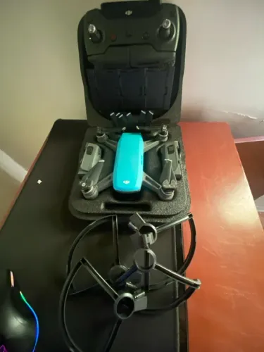 Drone DJI Spark Fly More Combo Azul baterias 77ciclos atuais