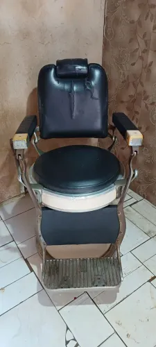 Cadeira de Barbeiro Vintage giratória