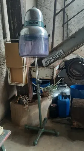 Secador profissional antigo 