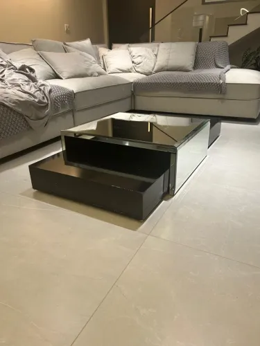 Mesa de centro espelhada 