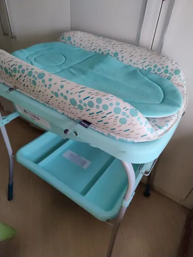 Conjunto de banheira e trocador Chicco Cuddle & Bubble