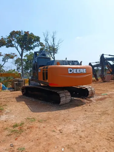 Baixei p/ vender Escavadeira Hidraulica John Deere 250 2018 baixo horimetro oportunidade