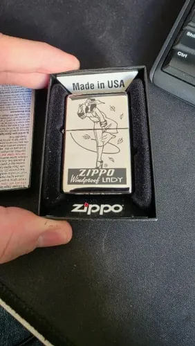 Isqueiro Zippo Windy