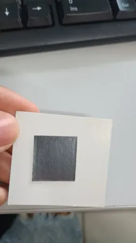 Imã de geladeira com papel couchê e com brilho 