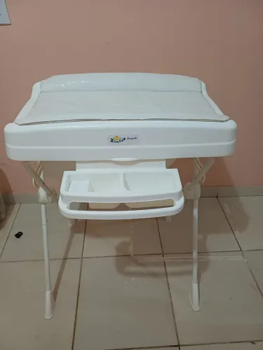 Banheira com suporte burigoto