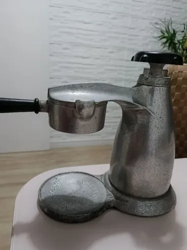 Cafeteira Vesuviana Italiana antiga vintage.