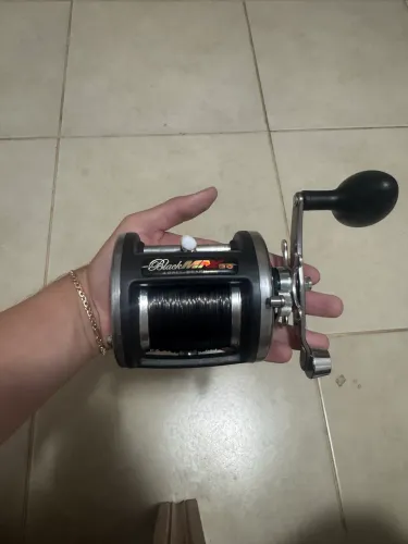 Carretilha Perfil Alto Black Max 30 Nunca Usada