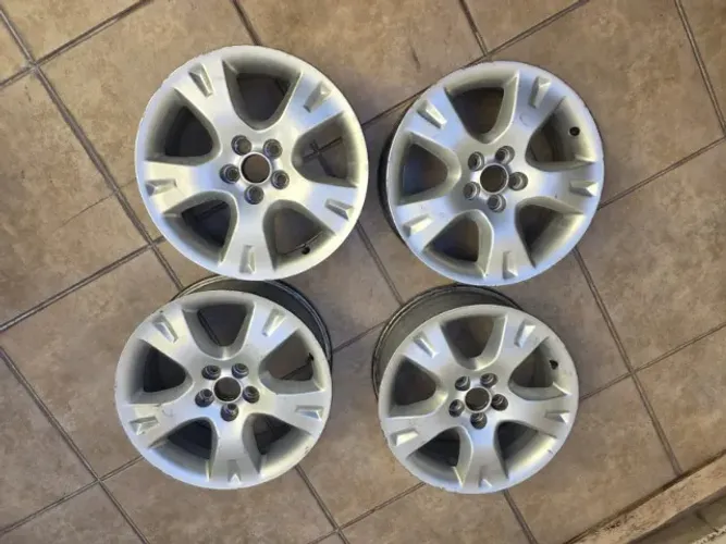 Jogo de Rodas Originais Toyota Corolla Original 2008 a 2011 - Aro 16 - 5 Furos
