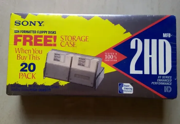 20 Disquetes Sony 3.5" 2HD Lacrados + Estojo Grátis (Relíquia)