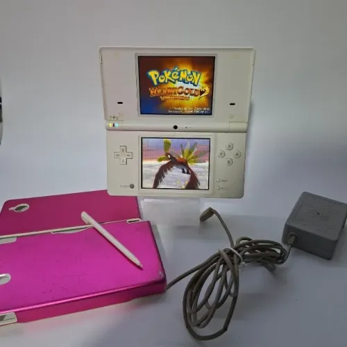 Nintendo DS branco com jogos (pokémon, zelda, mario)