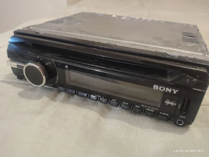 100,00  defeito RADIO SONY XPLOD BLUETOOTH USB CD NAO LIGA TA SEM O CHICOTE 
